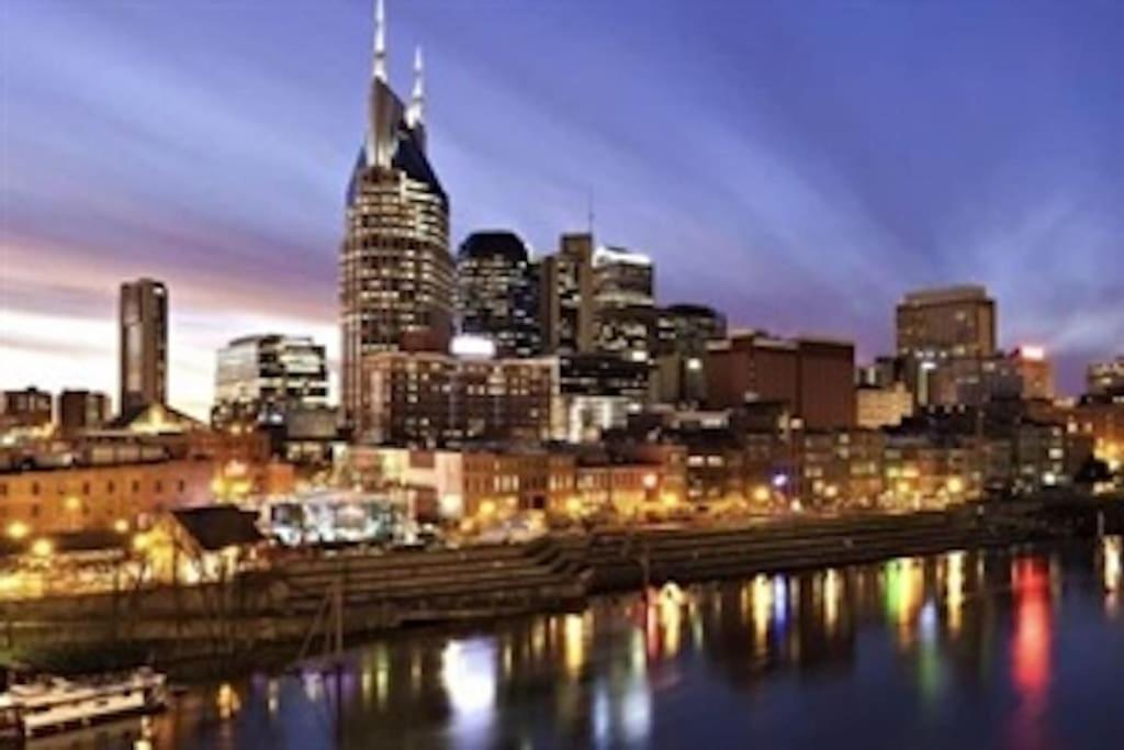 Downtown Nashville Riverfront Condo מראה חיצוני תמונה